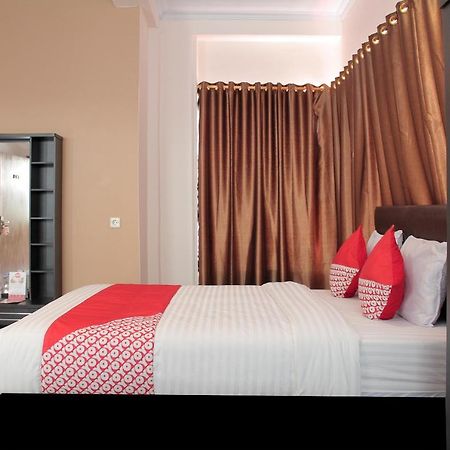Oyo 222 M@Jayakarta Jacarta Exterior foto